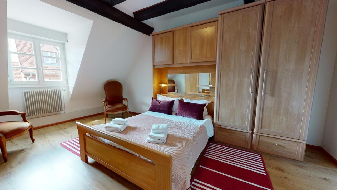 Aux Bijoux De Colmar - Le Saphir - 1 Parking Gratuit Apartment Ngoại thất bức ảnh